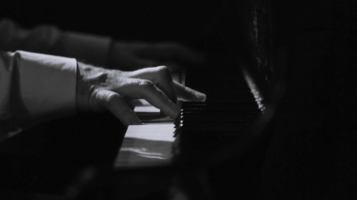 Short story: ‘Surrogate’